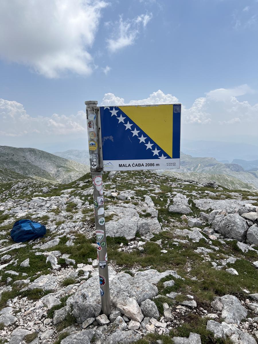 Vrh Mala ćaba na Treskavici